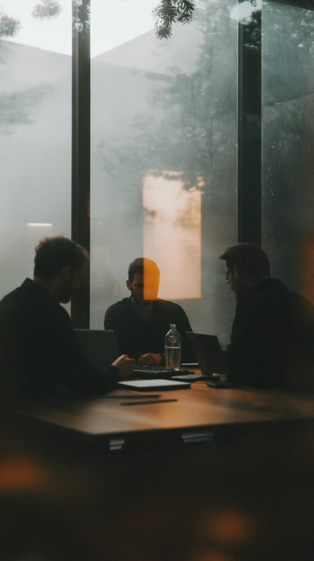 A small meeting by the window